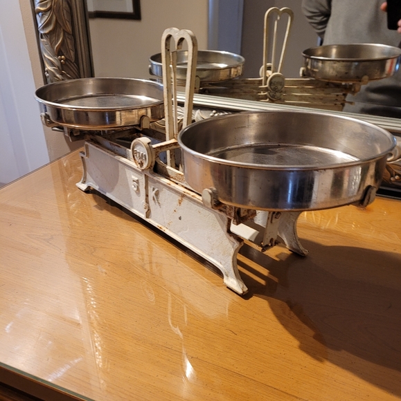 Antique ESKA 5k cast iron scale and brass weights. - Picture 10 of 16